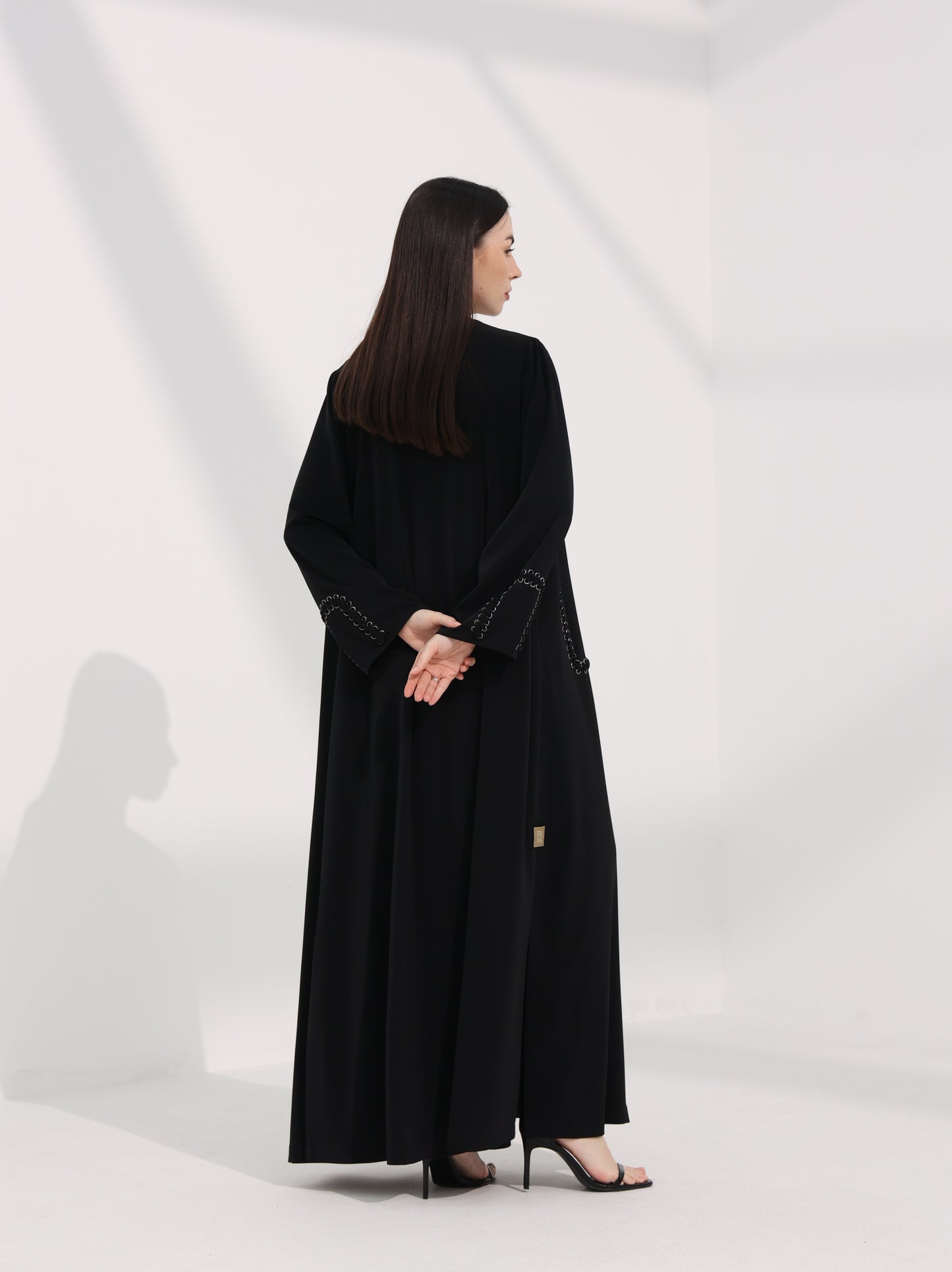 NR - 136 (Black)